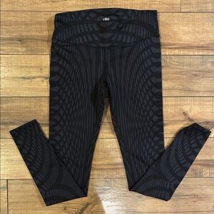 ALO Yoga Black Geometric Print Leggings